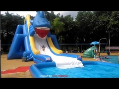 A big ground inflatable water park was built in city center of Canton